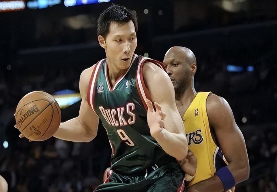 开云官网-北京队完胜深圳队，易建联状态火热  第2张